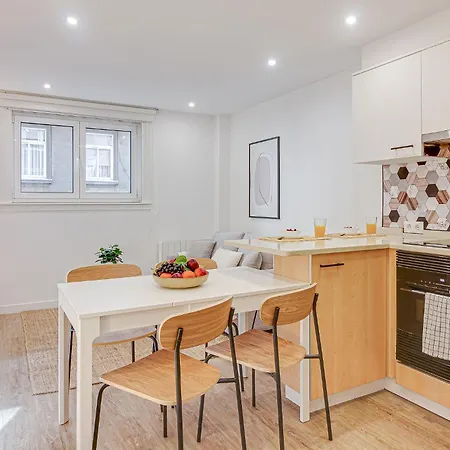 Diseno Con Garaje Gratis By Theblueapartments Com * La Coruña