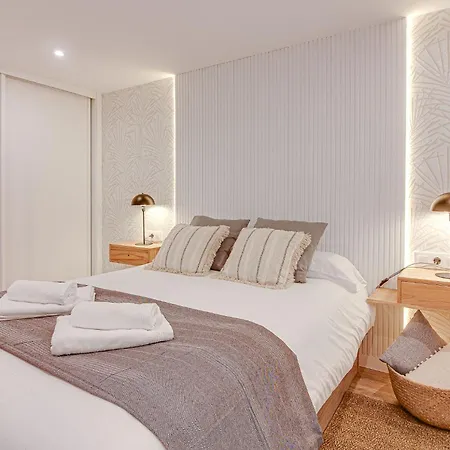 Diseno Con Garaje Gratis By Theblueapartments Com Appartamento La Coruña