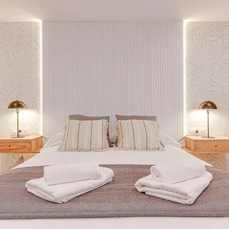 Diseno Con Garaje Gratis By Theblueapartments Com *